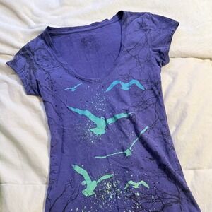 Stranded Purple Bird Tree Branch V Neck T Shirt Women's Size Small
